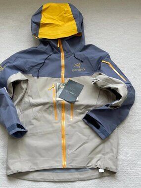 Arc'teryx Alpha SV Jacket